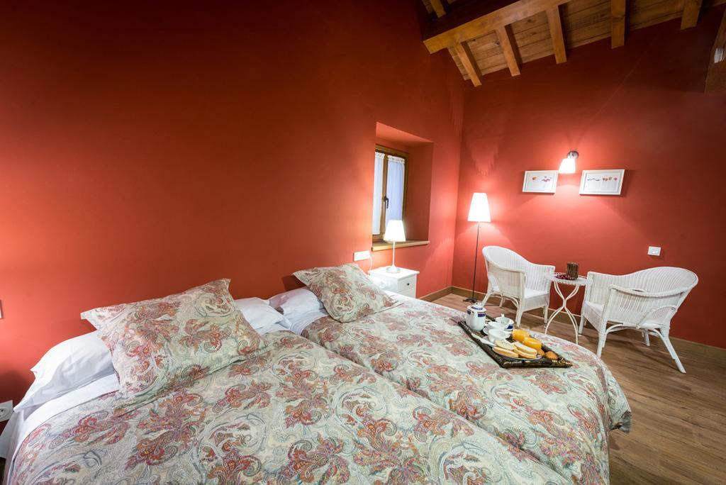 Maison d'hôtes Ekolanda à Esnoz Chambre photo